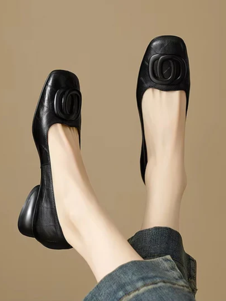 Vera | Square-Toe Leather Flats