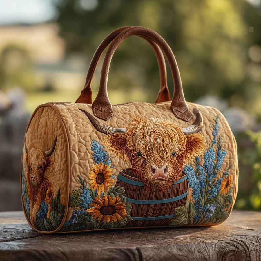 Highland Cow | Quilted Duffle Bag