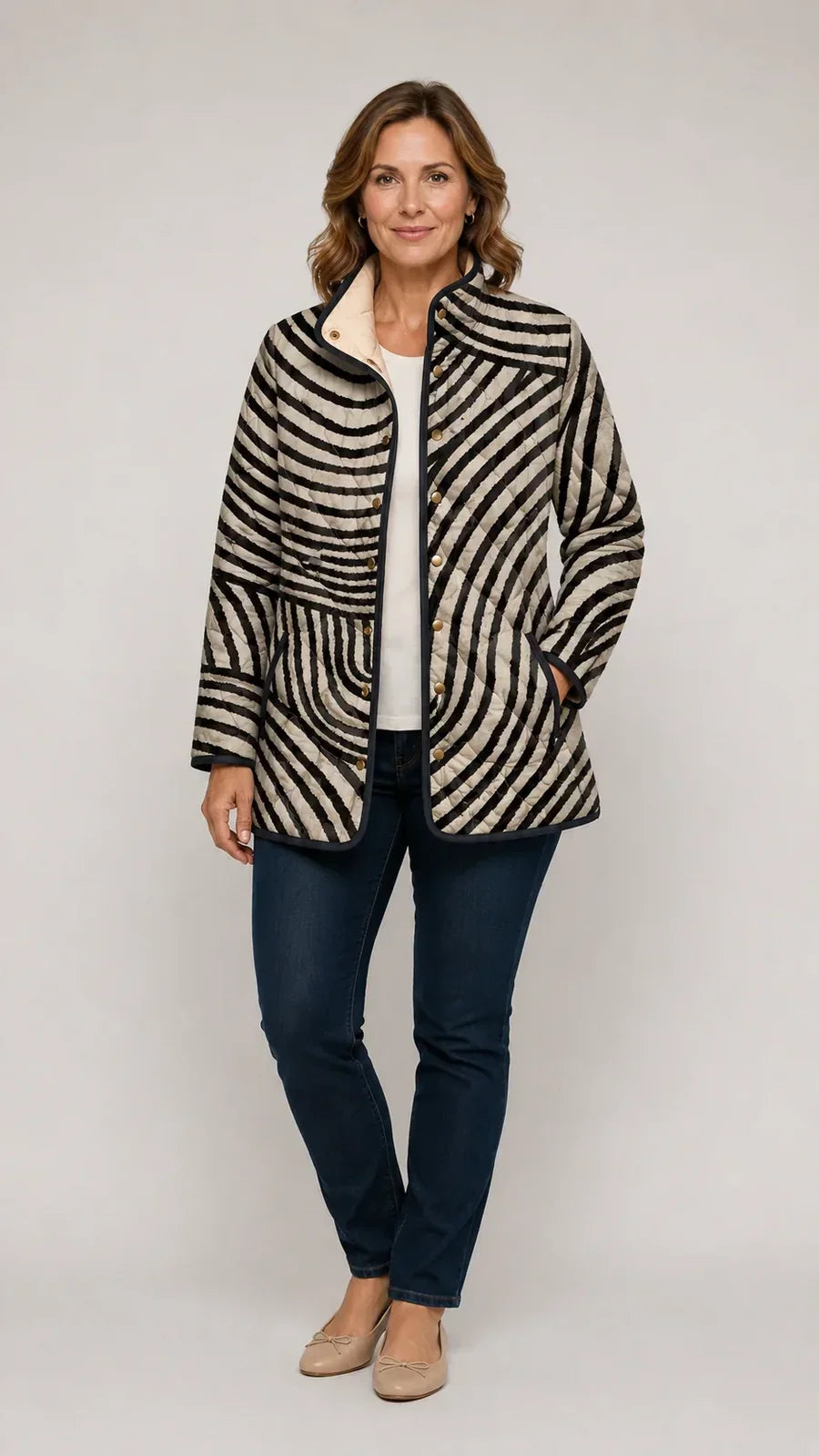 Inaya | Hand-Drawn Circle Quilted Jacket