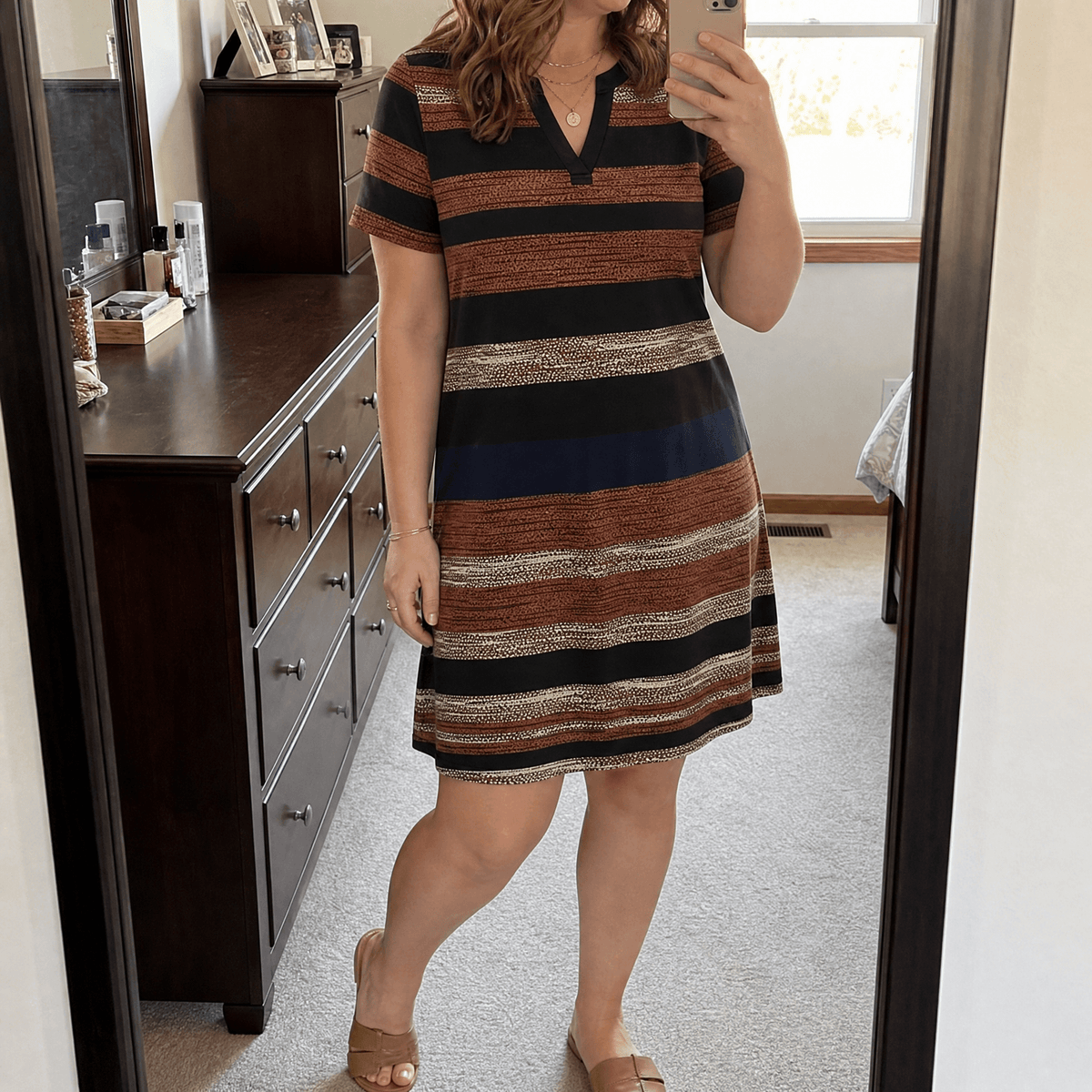 Veluna | V-Neck Floral Dress