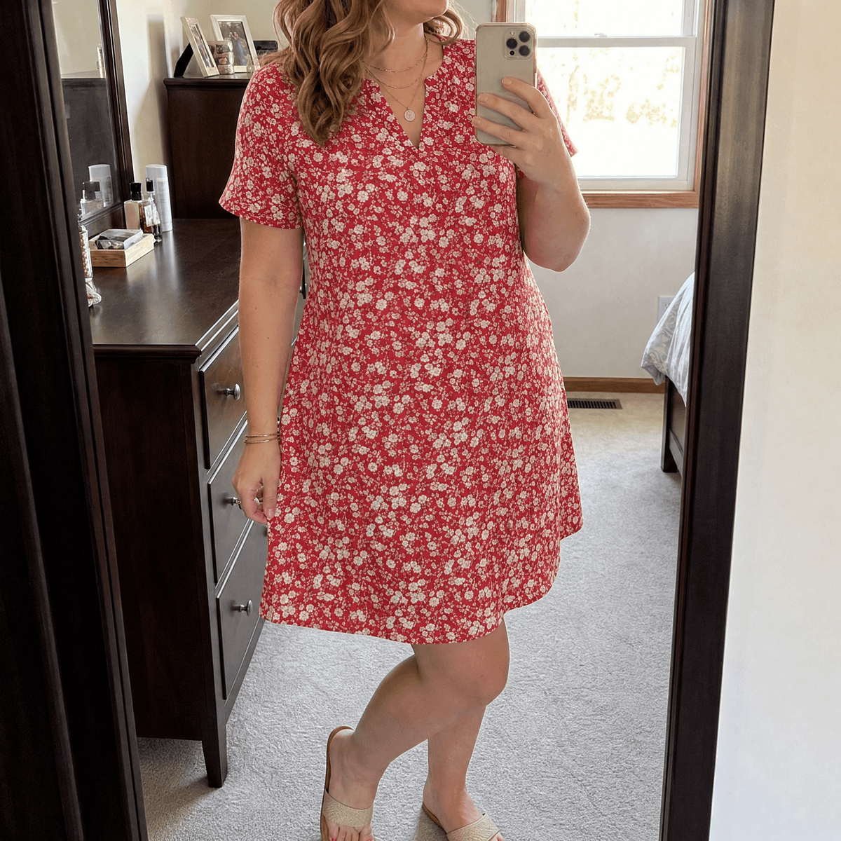 Veluna | V-Neck Floral Dress